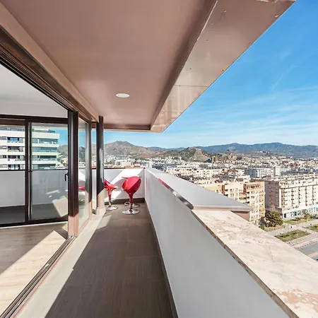 U-nique Louis Pasteur * Màlaga